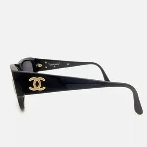 CHANEL | Accessories | Chanel 453 Cc Logo Black Sunglasses  display picture 1